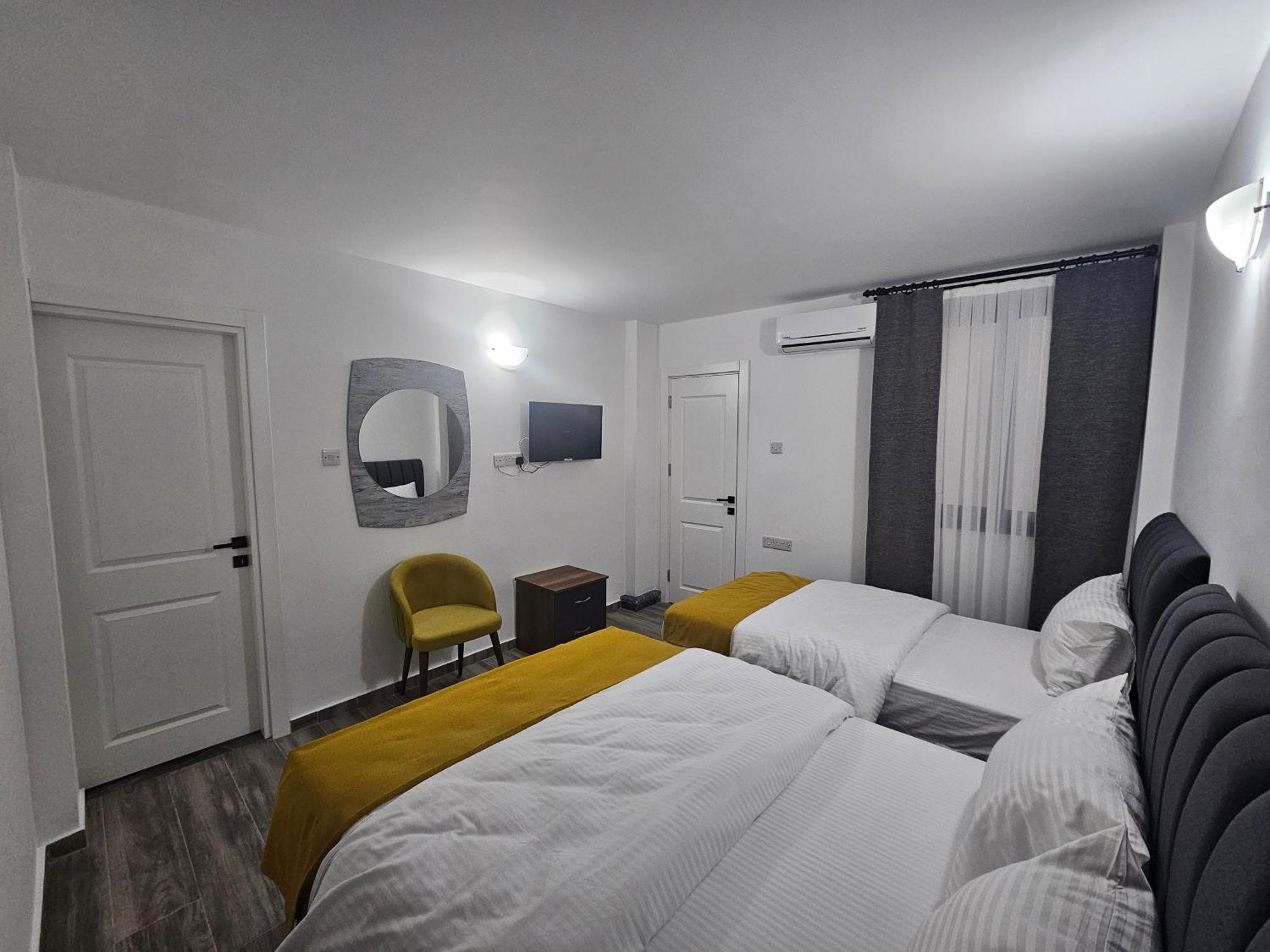 Cyprus Harbour Suites 키레니아 외부 사진